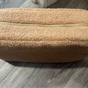 Sherpa Makeup and Toiletry Bag